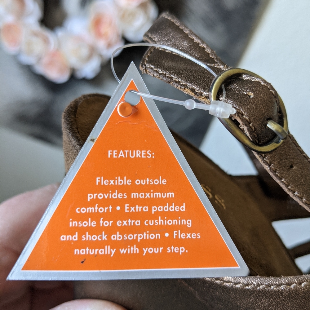 G.H. Bass Wedge Sandals 7.5 - Picture 7 of 14